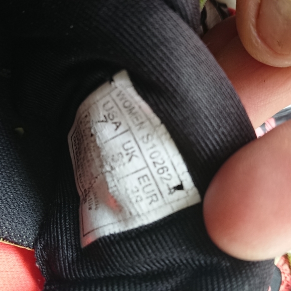 Saucony iso series athletic shoes size 5 - Picture 3 of 6